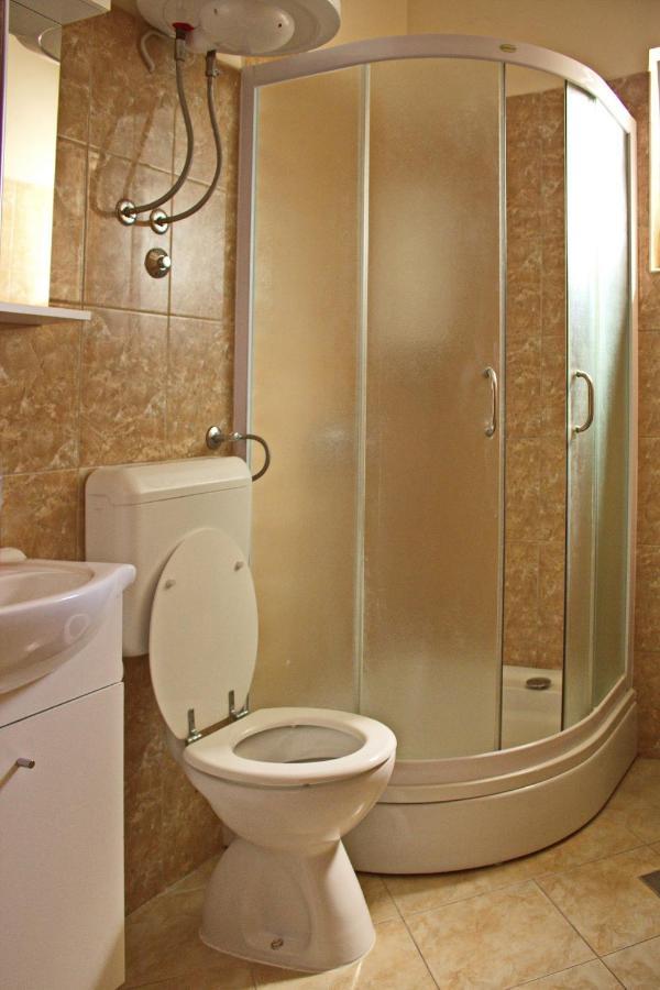 Apartments By The Sea Nin, Zadar - 12890 ภายนอก รูปภาพ