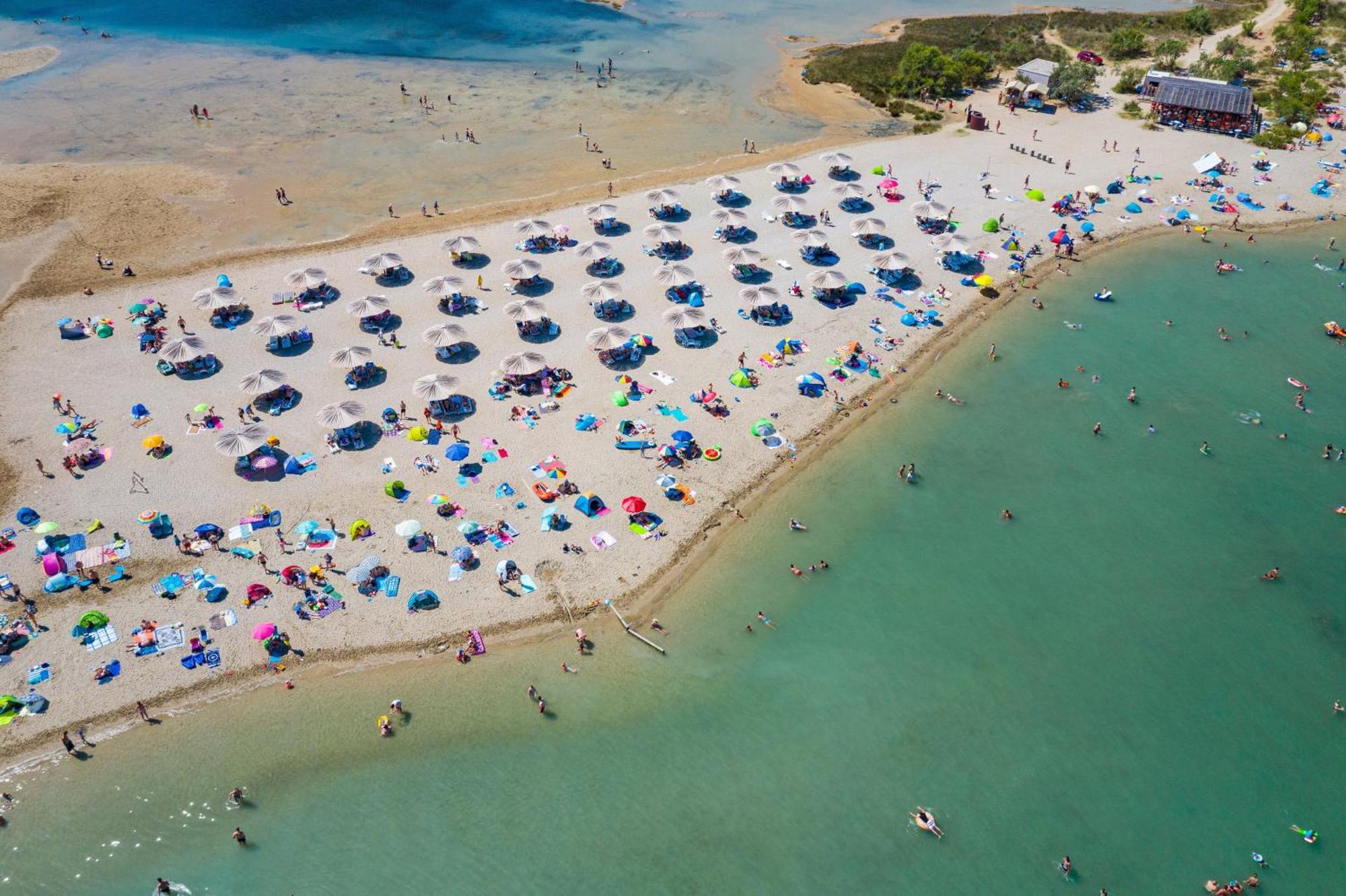 Apartments By The Sea Nin, Zadar - 12890 ภายนอก รูปภาพ